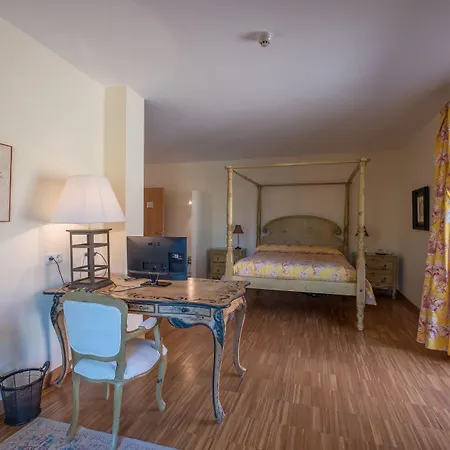 El Molino De Salinas Hotel